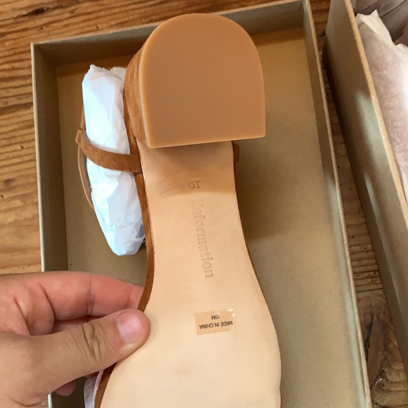 REFORMATION Mallory Sandal Camel PRICE FIRM NO OFFERS 8.5 LAST PAIR NO RESTOCK - Picture 6 of 7